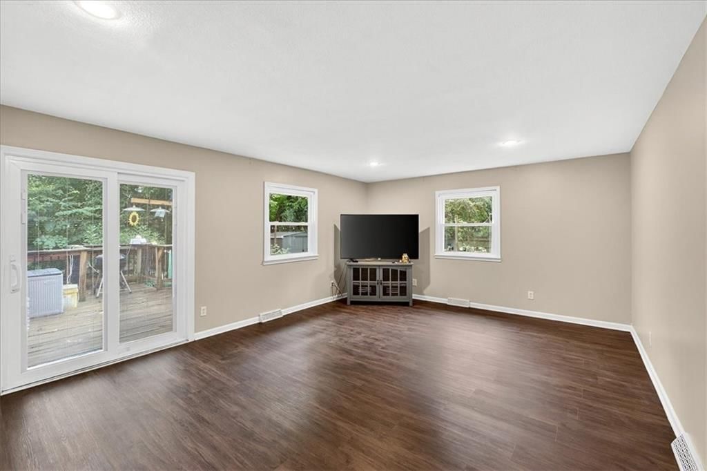 514 NW Ward Road — photo 8
