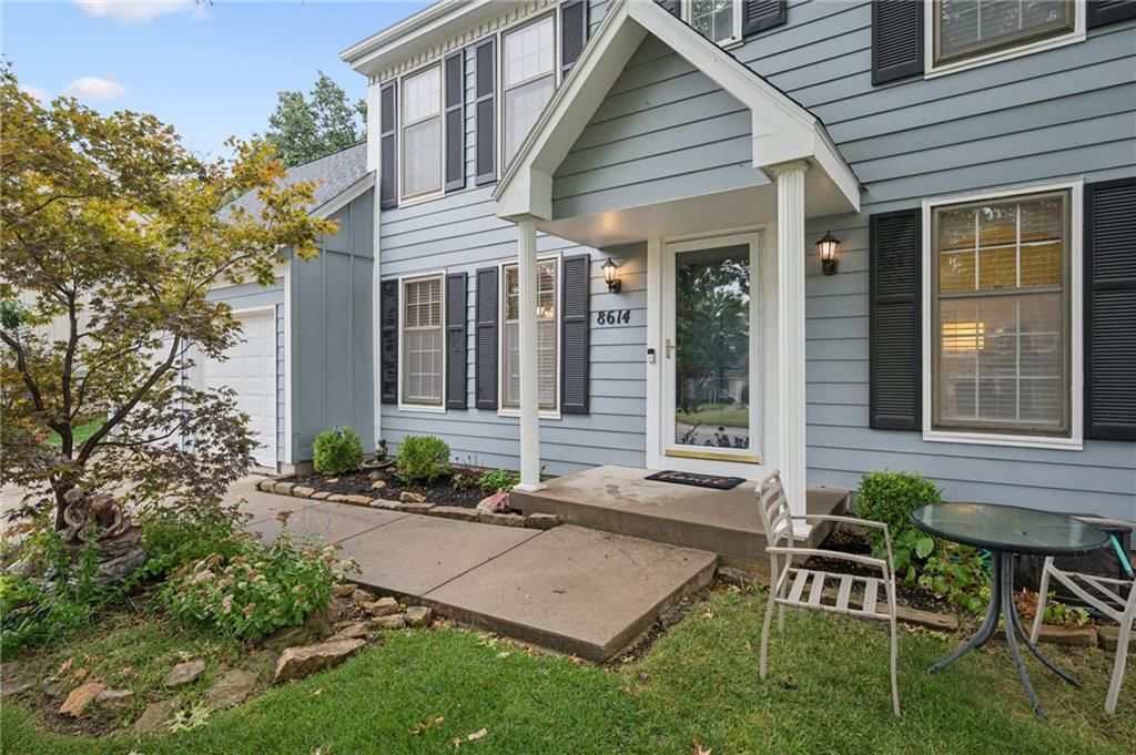 8614 Oakview Drive — photo 2