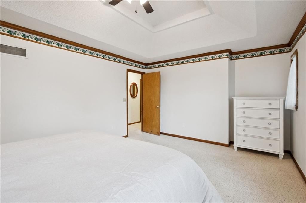 8614 Oakview Drive — photo 17