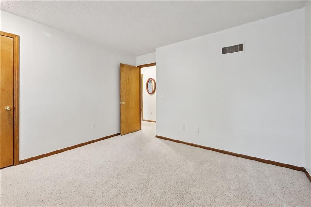 8614 Oakview Drive — photo 28