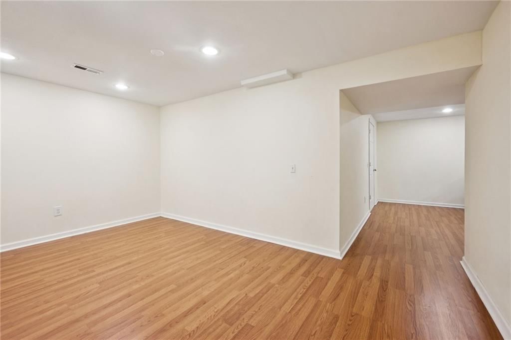 8614 Oakview Drive — photo 29