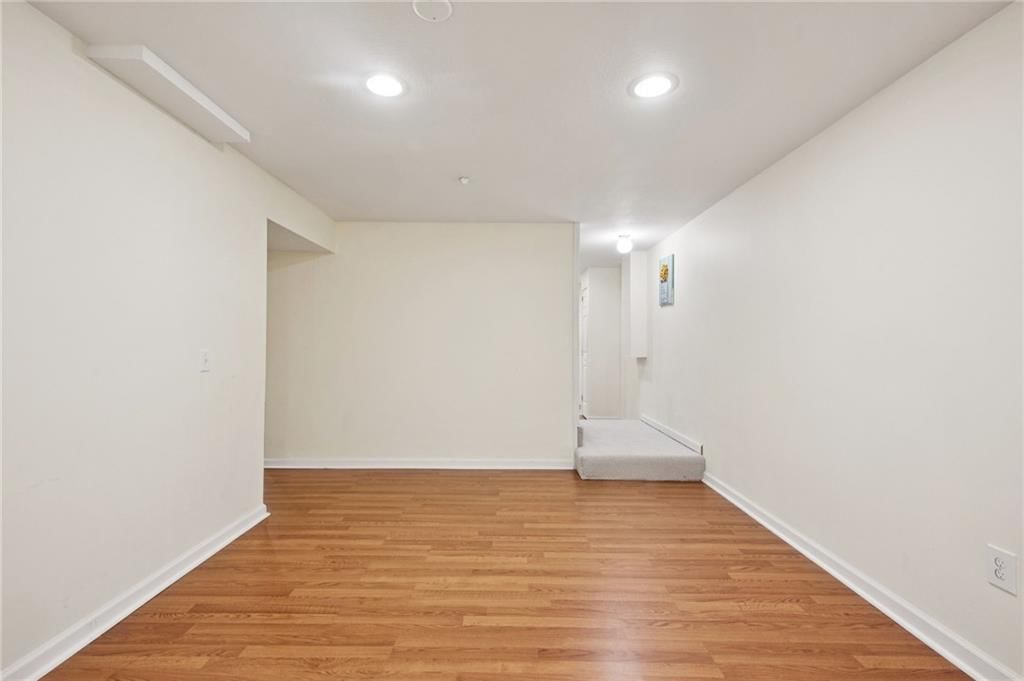 8614 Oakview Drive — photo 30