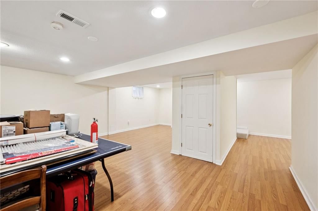 8614 Oakview Drive — photo 31