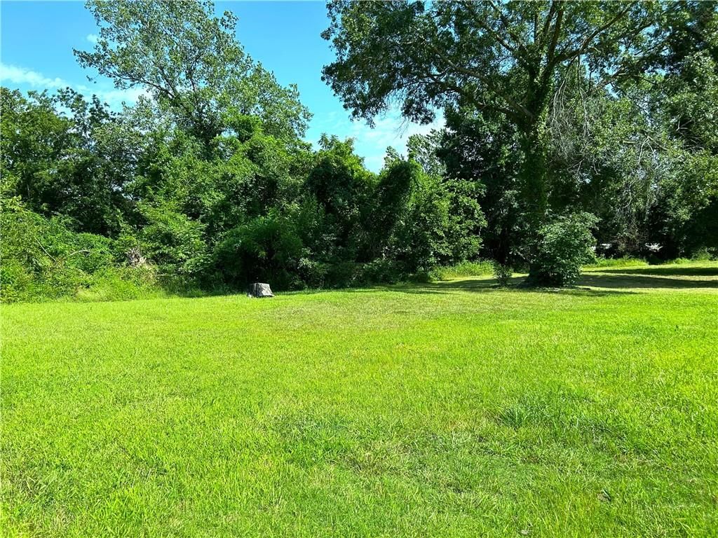 1115 S Cedar Street — photo 31
