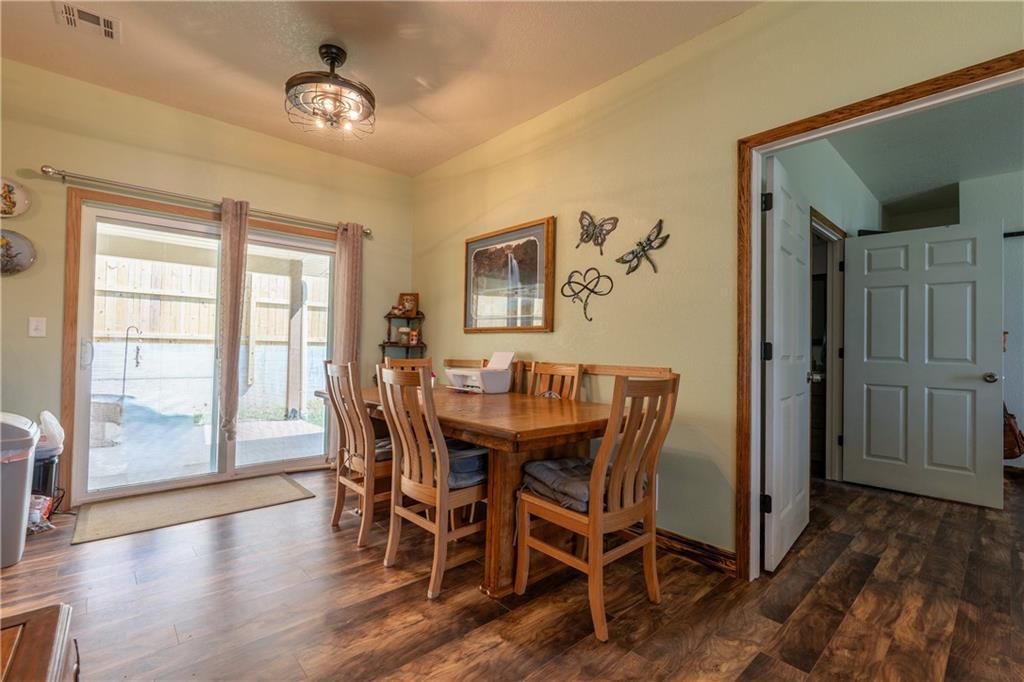 1115 S Cedar Street — photo 10