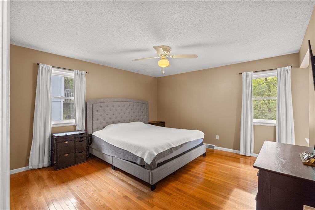 7010 N WHEATON Avenue — photo 11