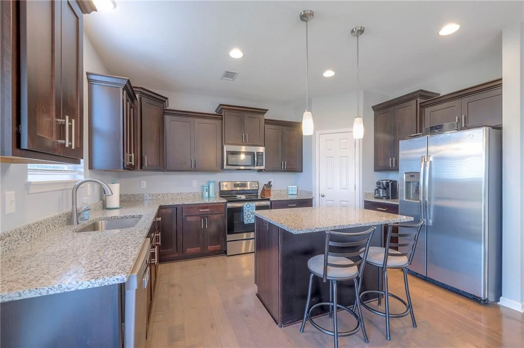 4828 SW Beckham Drive — photo 11