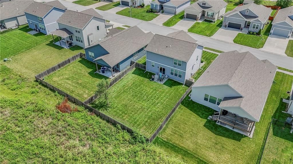 4828 SW Beckham Drive — photo 38