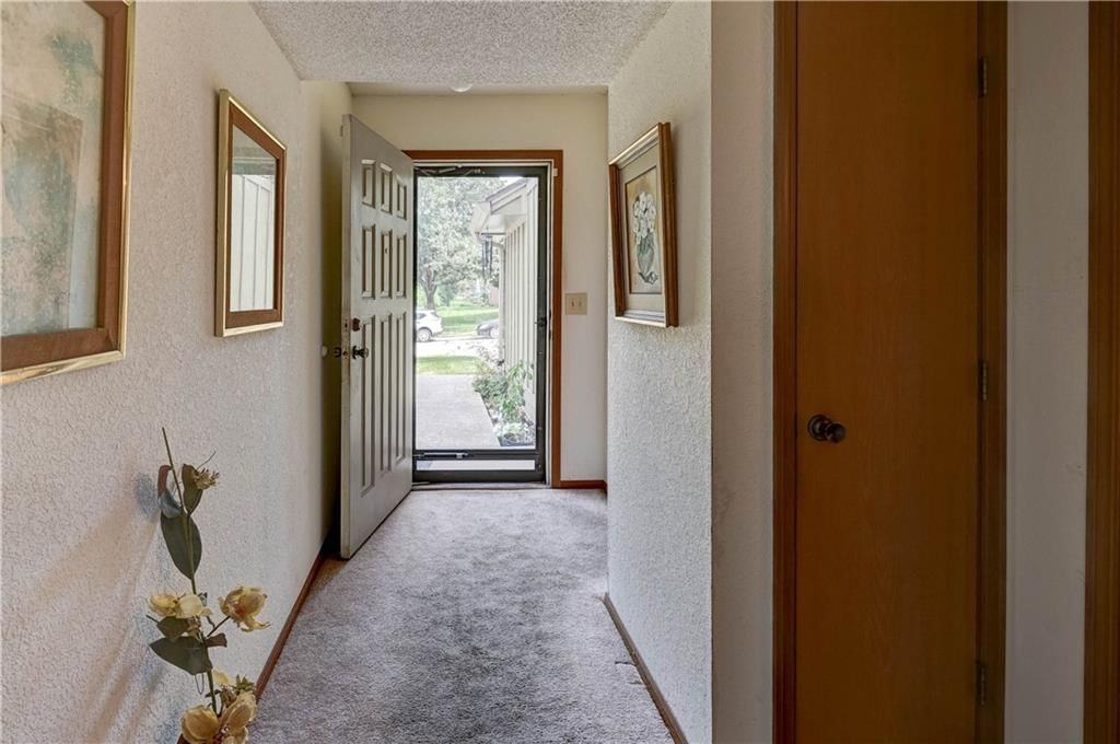 231 SW Pinetree Lane — photo 14