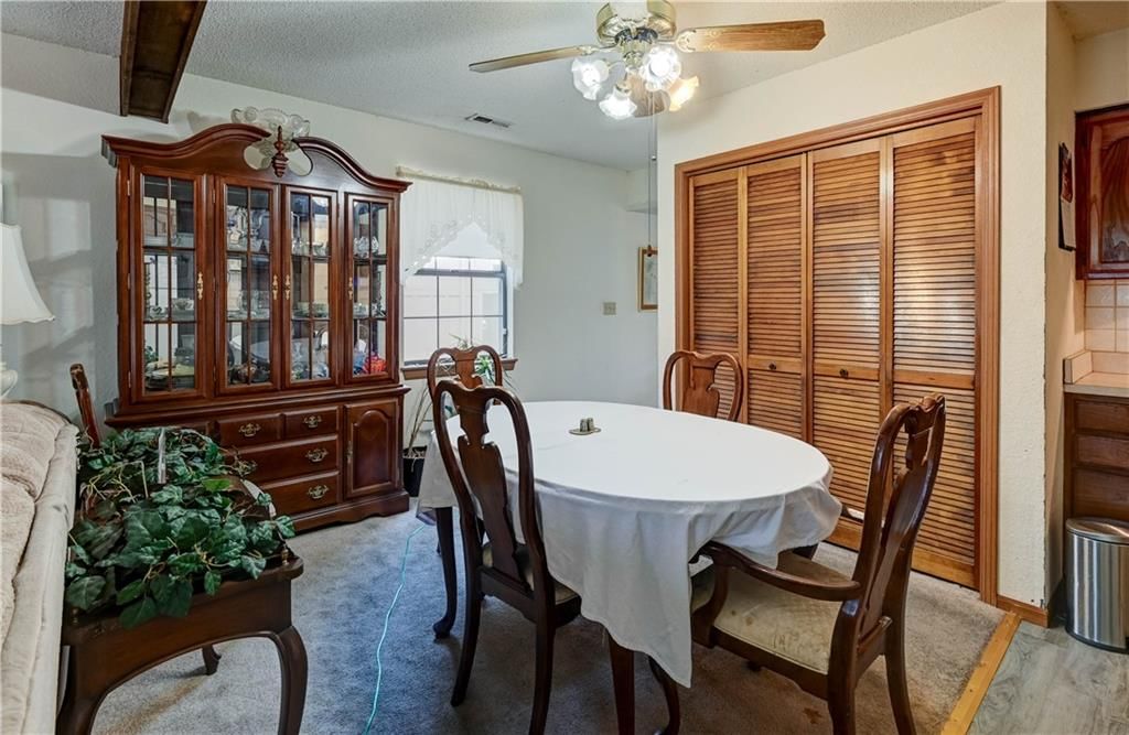 231 SW Pinetree Lane — photo 26
