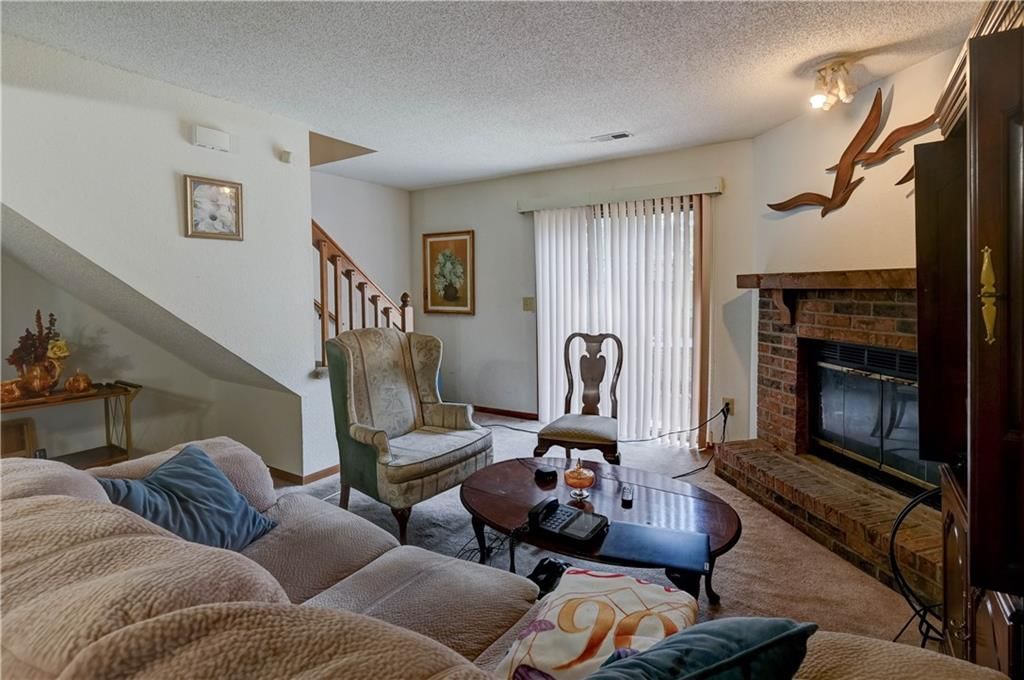 231 SW Pinetree Lane — photo 30