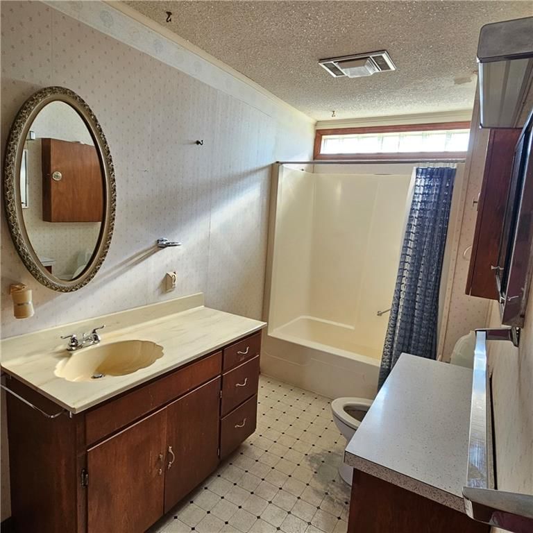 524 E Washington Street — photo 21