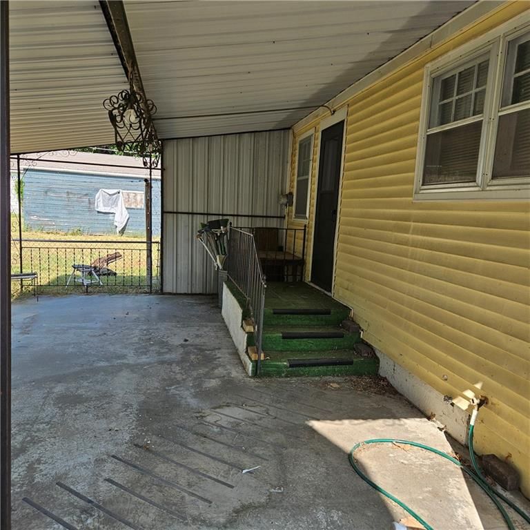 524 E Washington Street — photo 7
