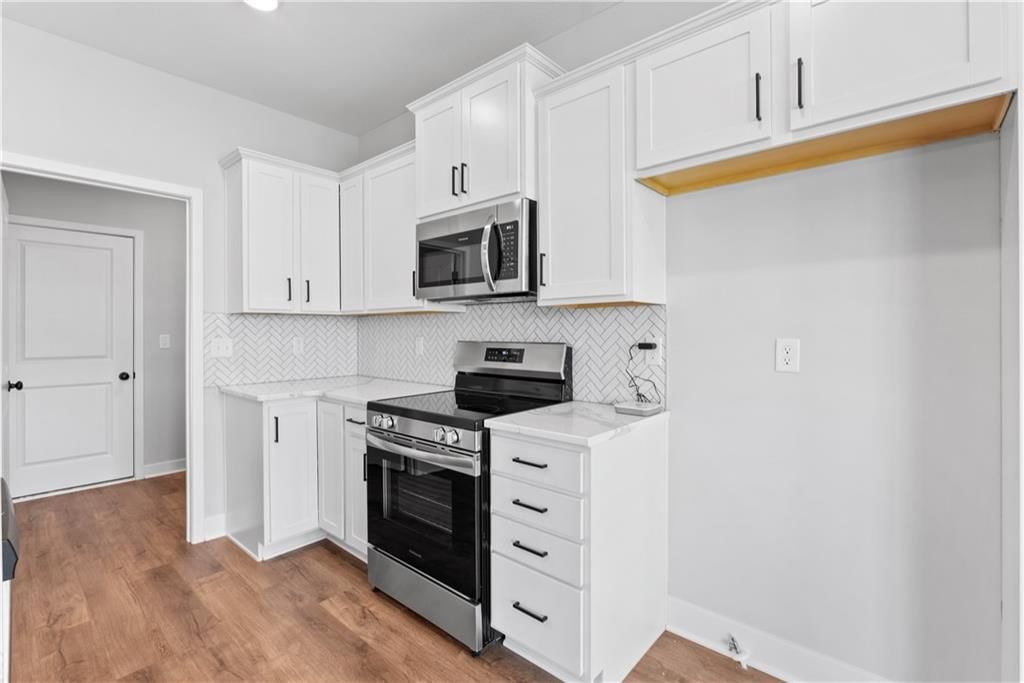 404 SW Hawthorne Lane — photo 13