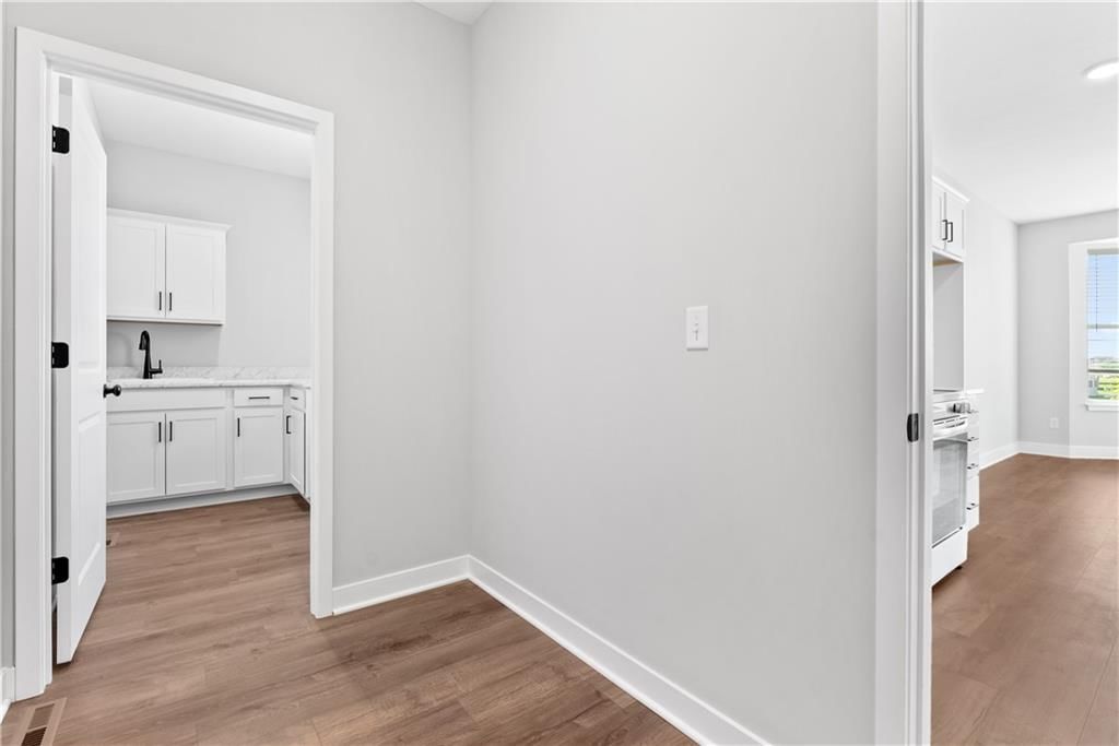 404 SW Hawthorne Lane — photo 17