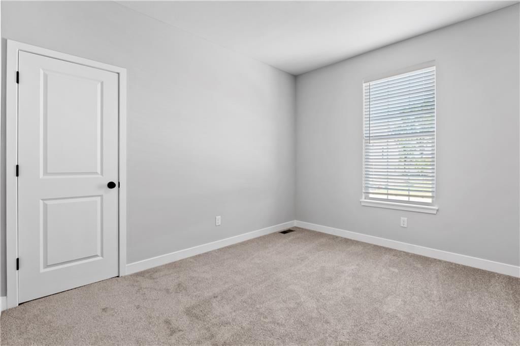 404 SW Hawthorne Lane — photo 27