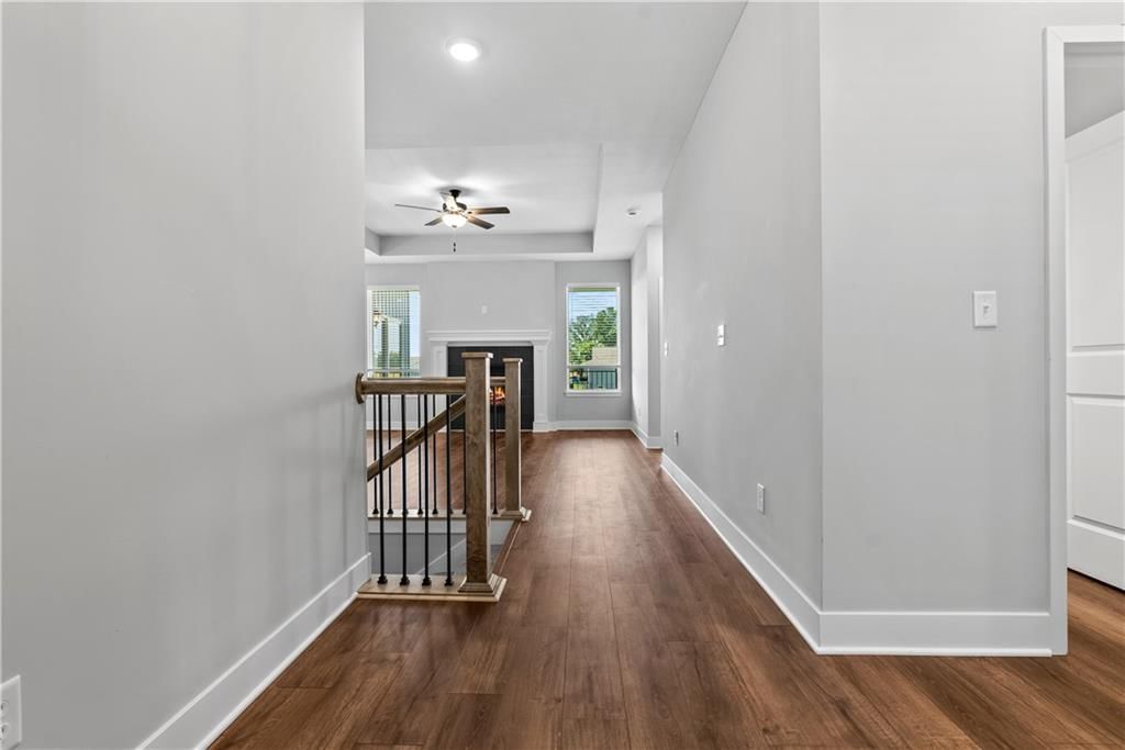 404 SW Hawthorne Lane — photo 6