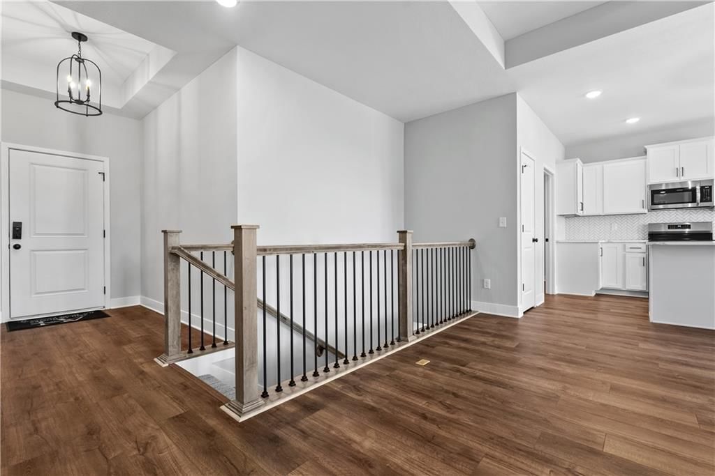 404 SW Hawthorne Lane — photo 8