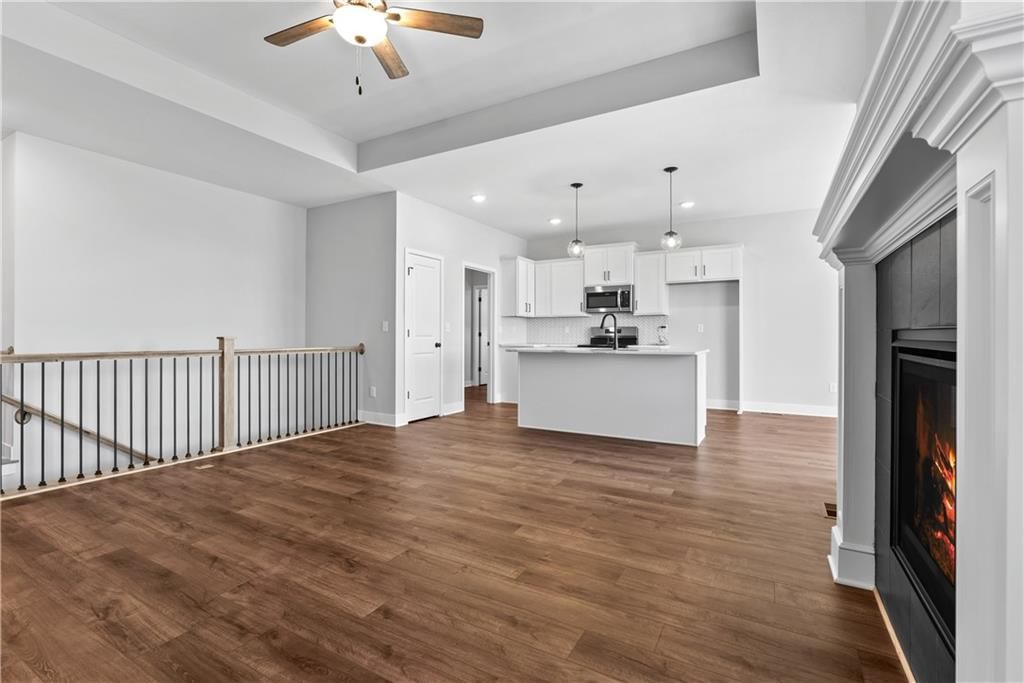 404 SW Hawthorne Lane — photo 10
