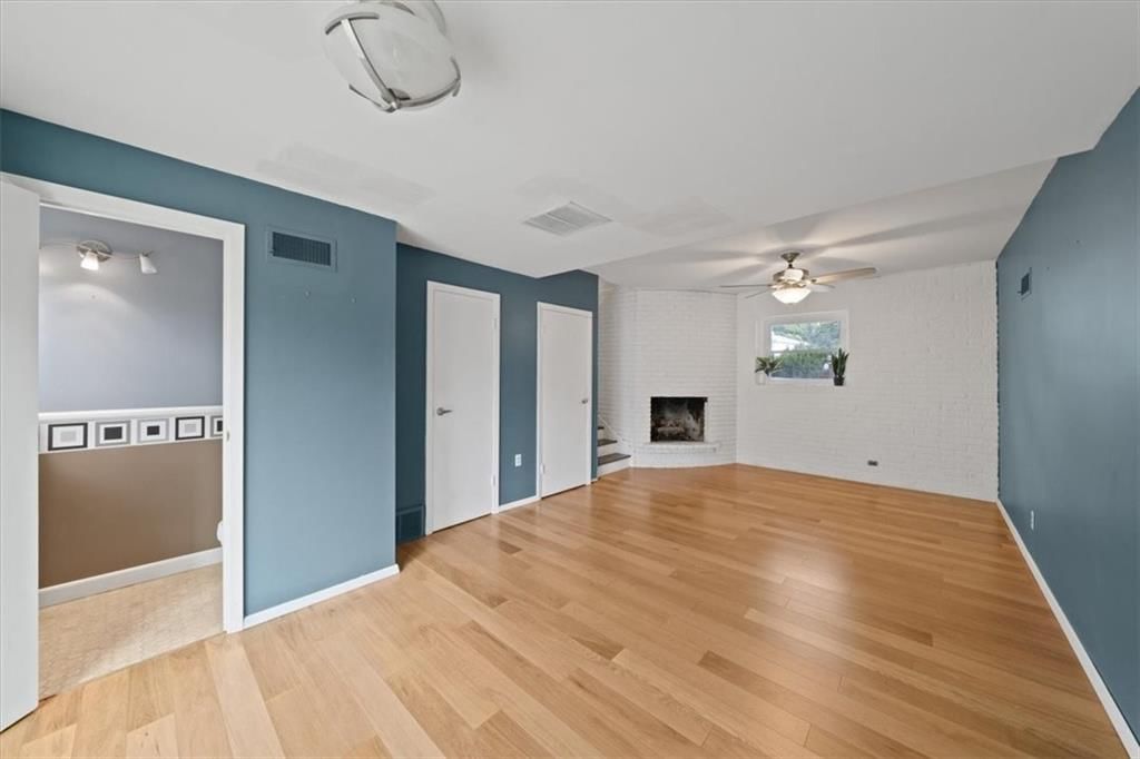 9020 Grandview Drive — photo 20