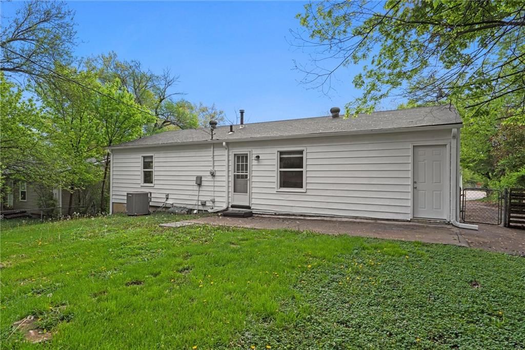 15016 Fuller Street — photo 25
