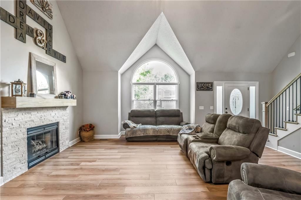 822 Dogwood Street — photo 8