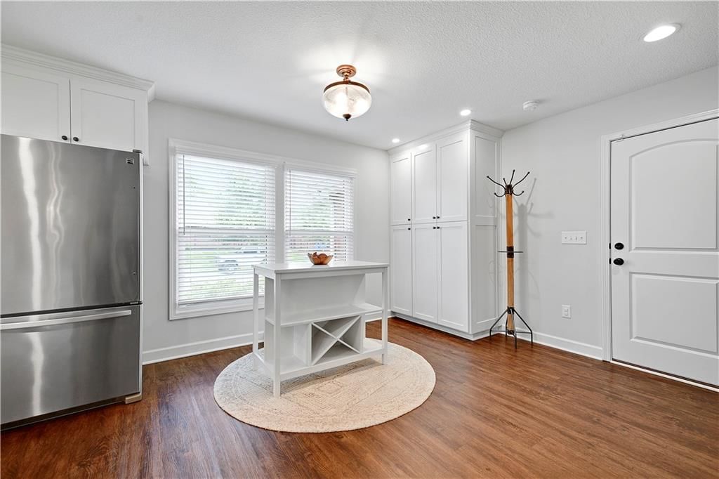 9601 Hadley Drive — photo 14