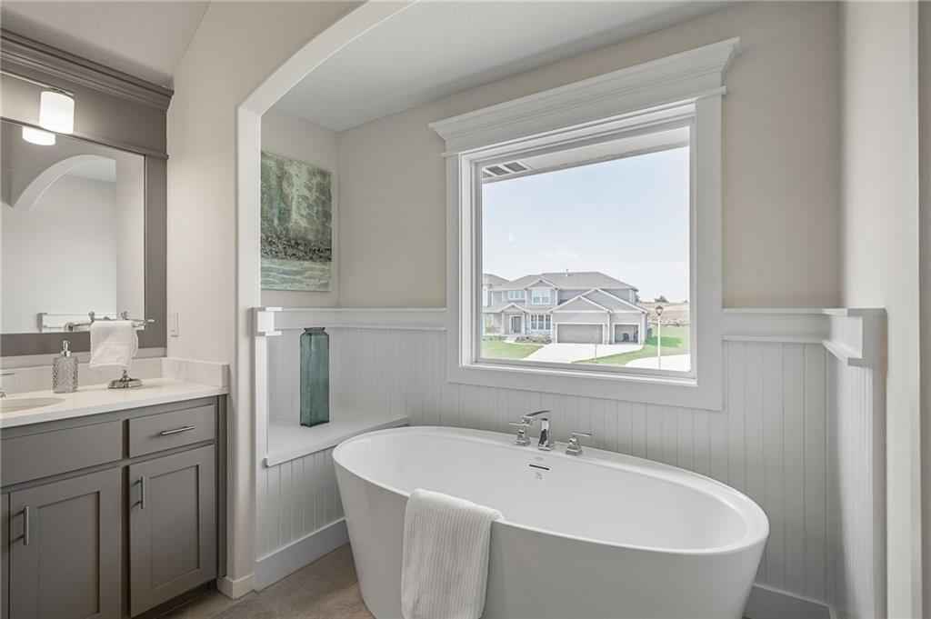 11448 S Langley Street — photo 36