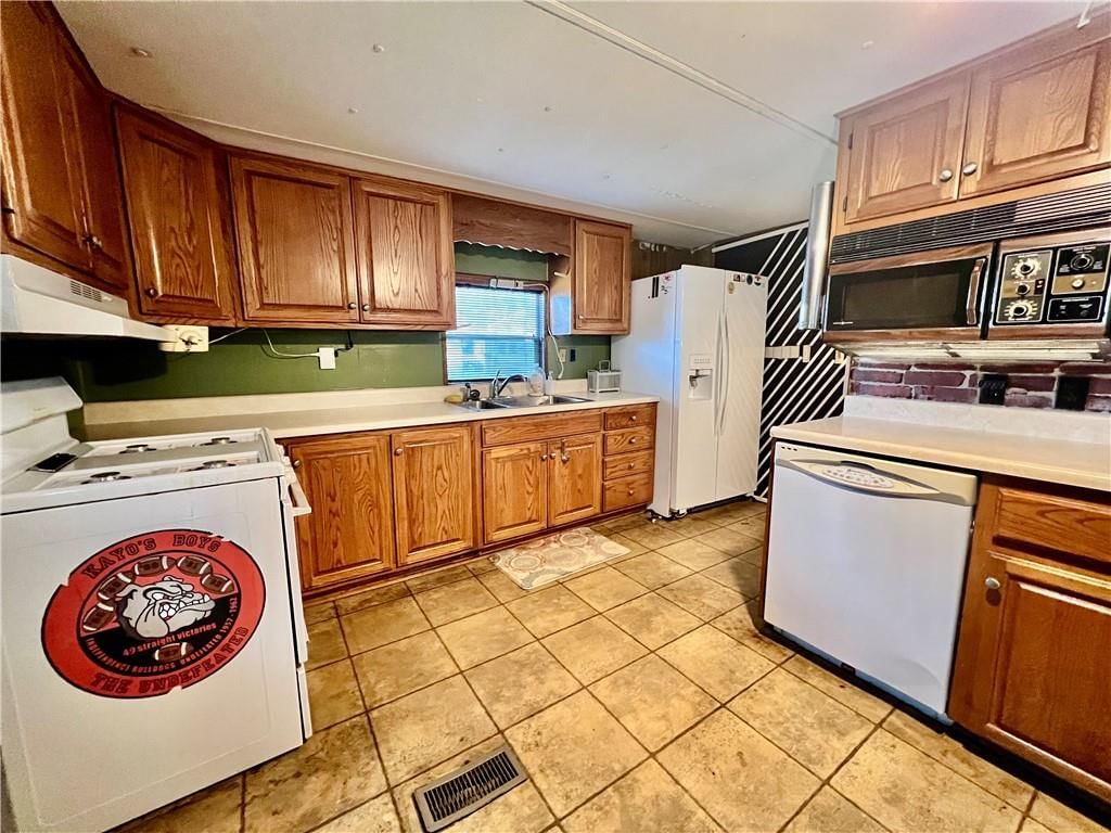 1328 N 8 Street — photo 9
