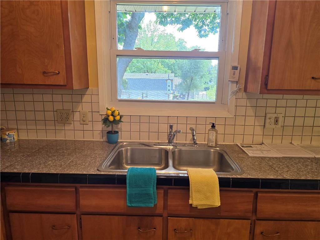 5105 NE 58th Street — photo 8