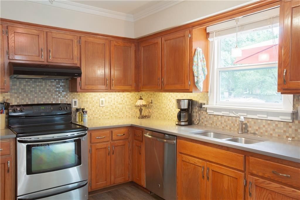 14913 W 149th Street — photo 8
