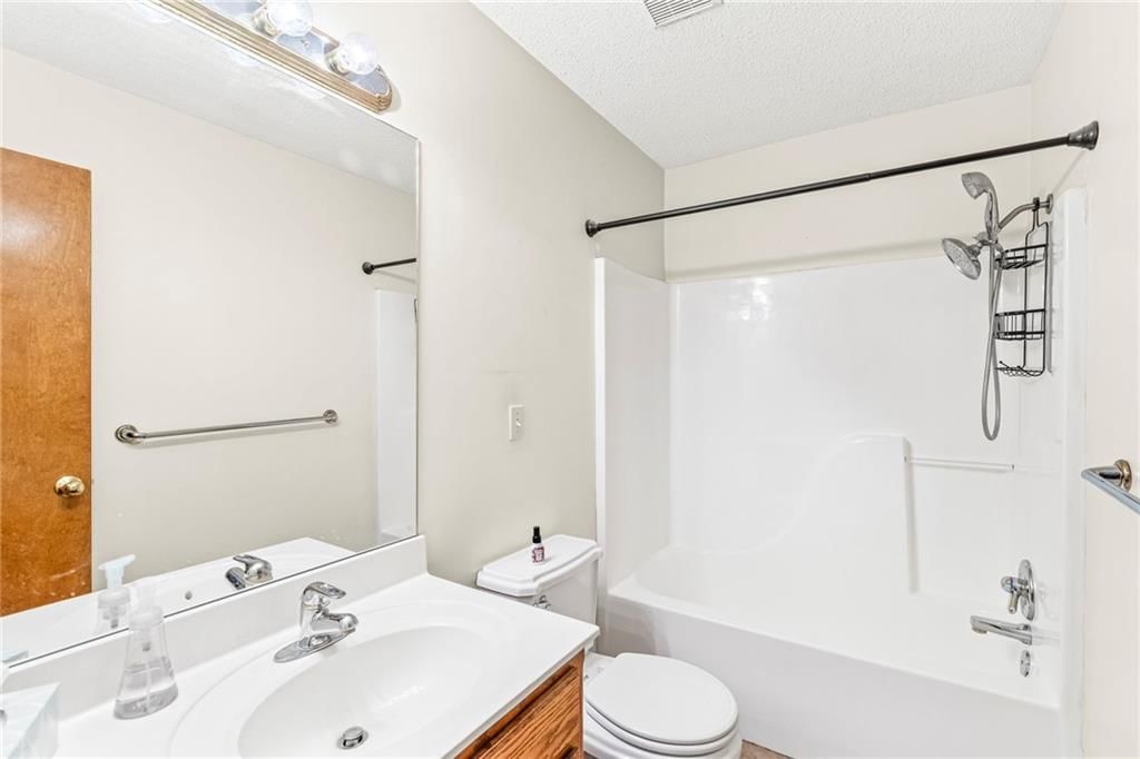 904 W 8th Street — photo 19
