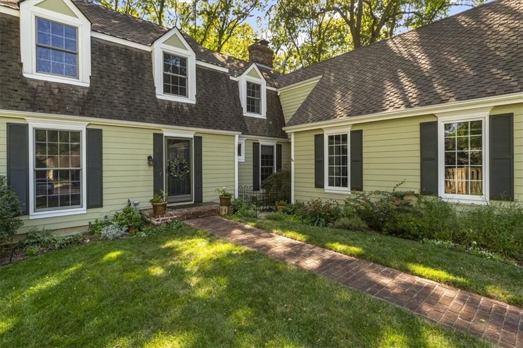8330 Connell Street — photo 4