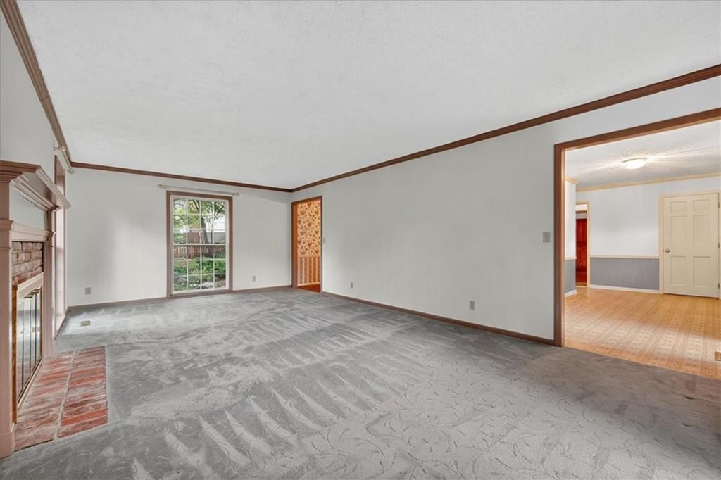 8330 Connell Street — photo 8