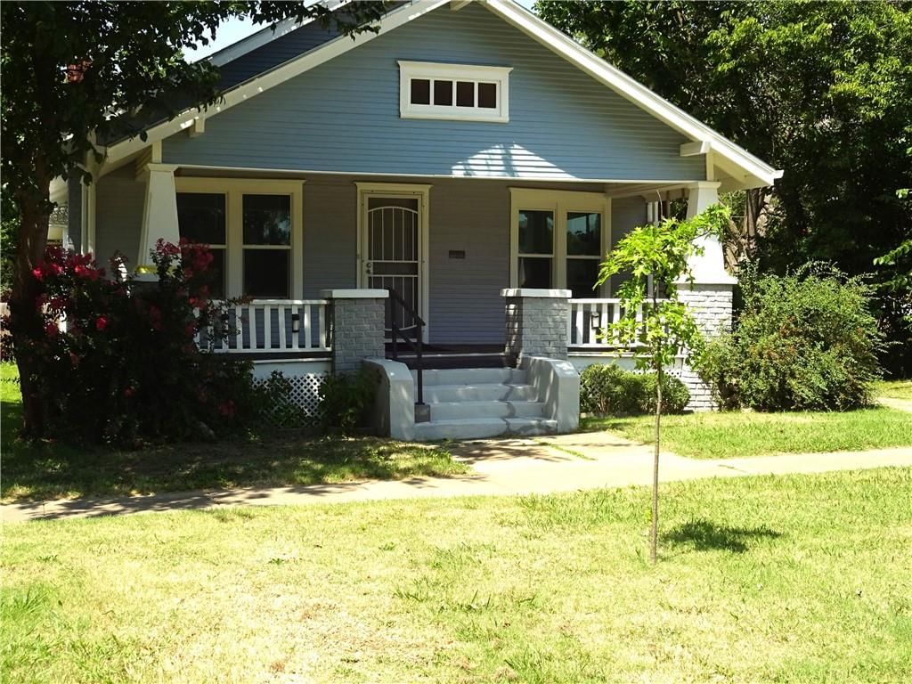 1104 W Myrtle Street — photo 2