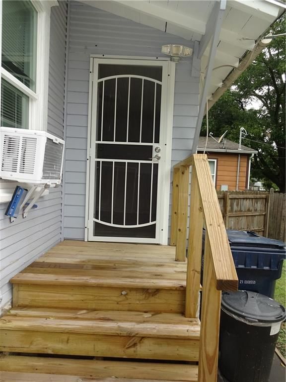 1104 W Myrtle Street — photo 29