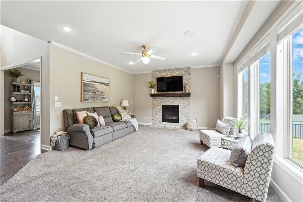 Photo 11 of 52 - 1619 Grandshire Drive