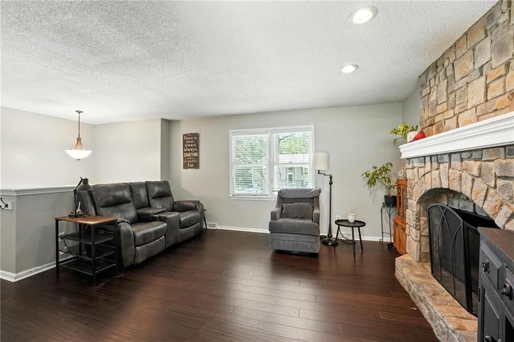 205 RICHFIELD Court — photo 4