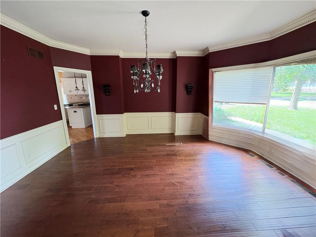 4553 W 138th Terrace — photo 11