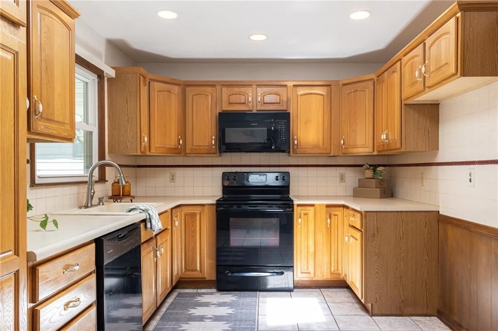 8831 Ford Avenue — photo 17