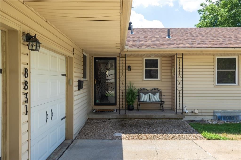 8831 Ford Avenue — photo 3