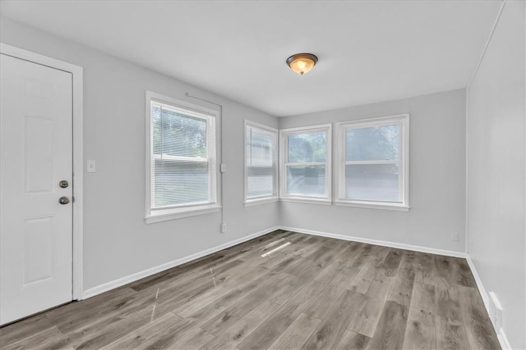 4641 N Brighton Avenue — photo 19