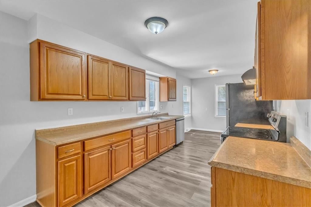 4641 N Brighton Avenue — photo 9