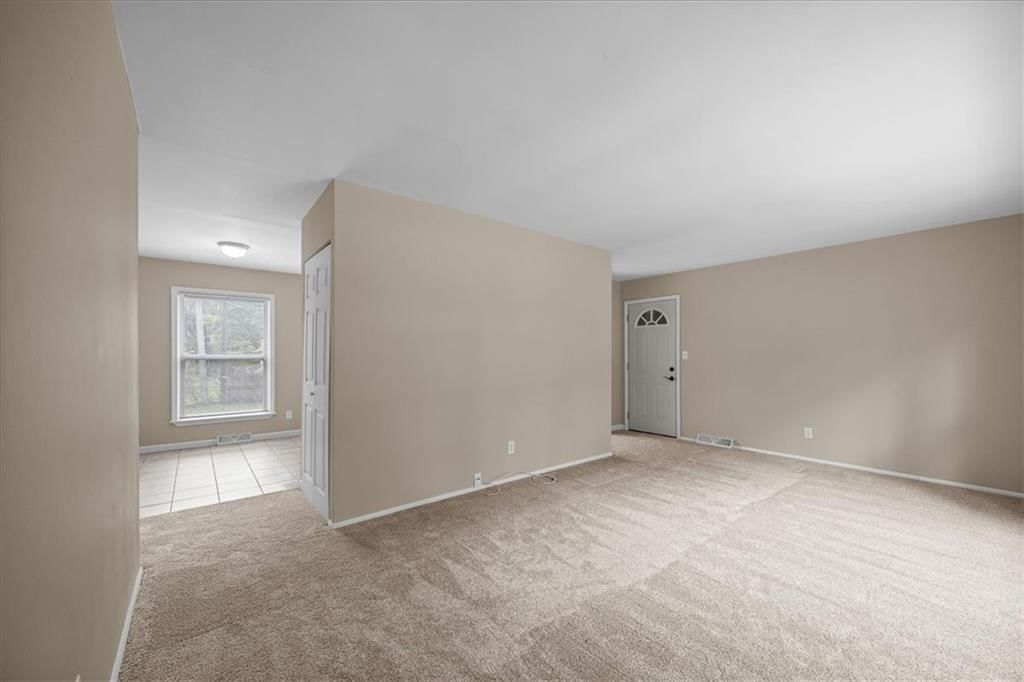 13129 Sycamore Avenue — photo 4