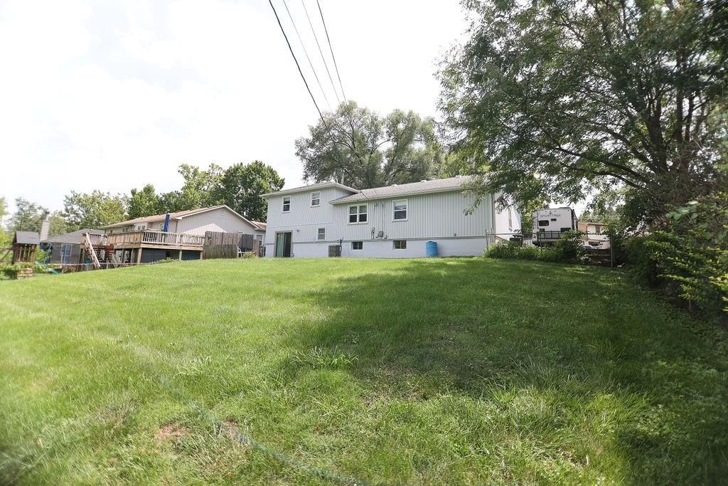 5168 Douglas Avenue — photo 43