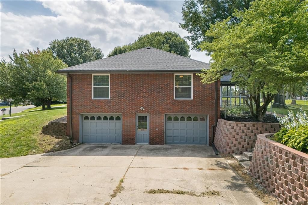 7128 Lundeen Drive — photo 42