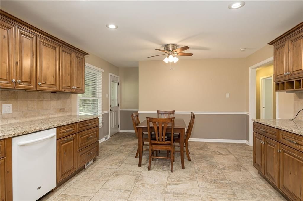 7128 Lundeen Drive — photo 6