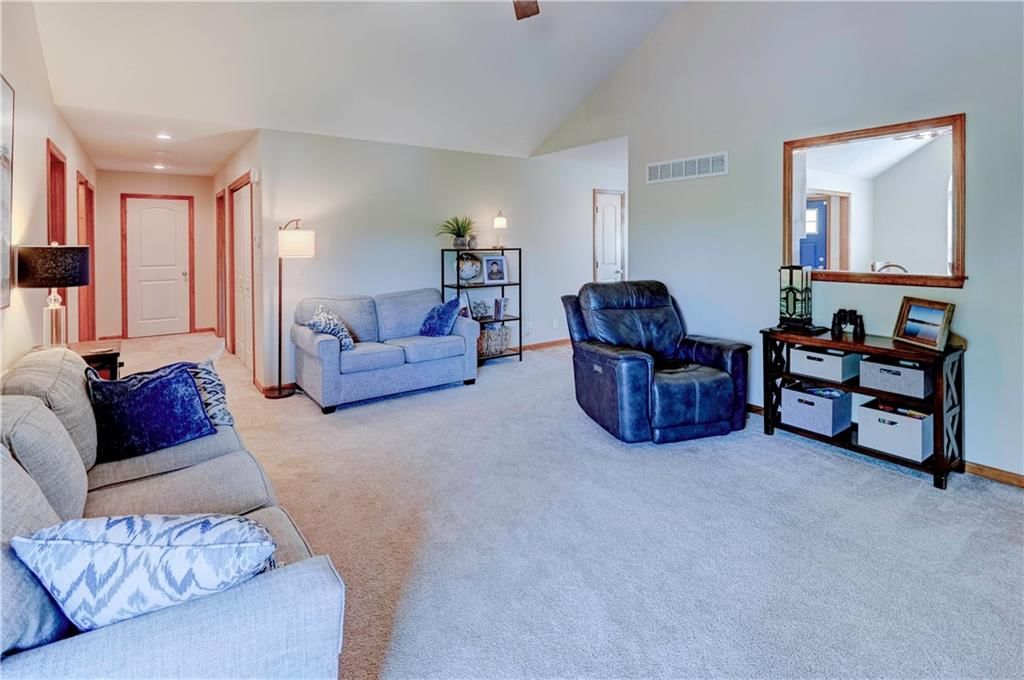 701 N Cloverdale Avenue — photo 12