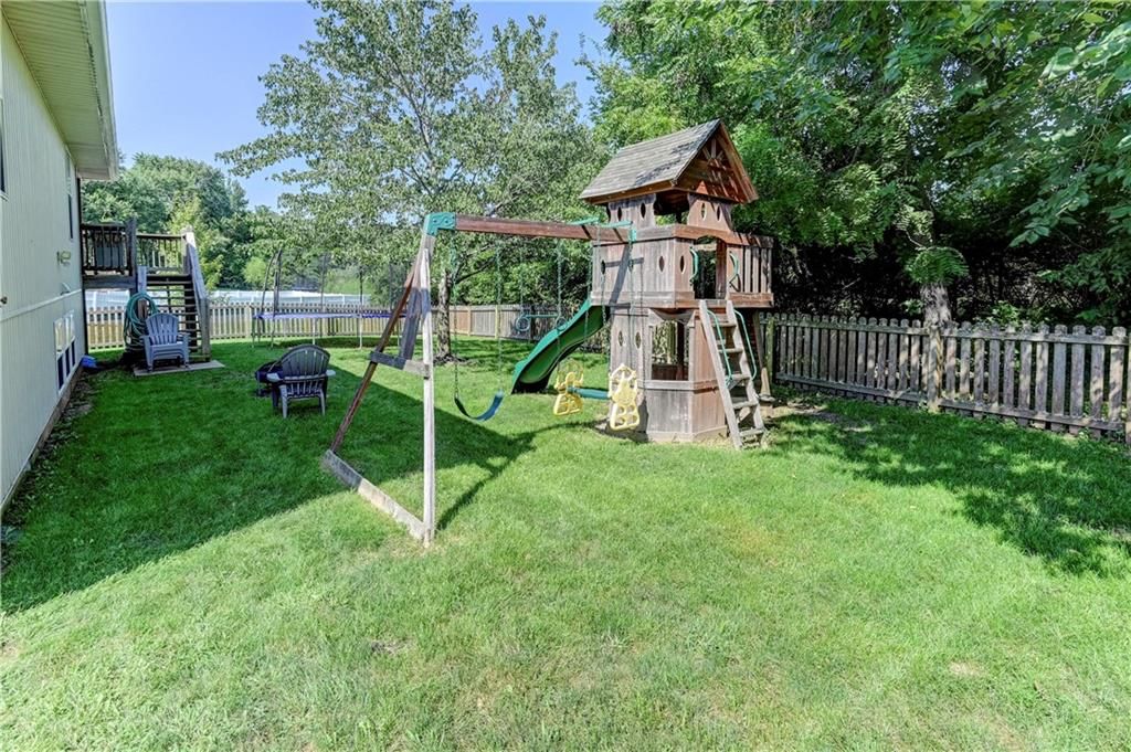 701 N Cloverdale Avenue — photo 34