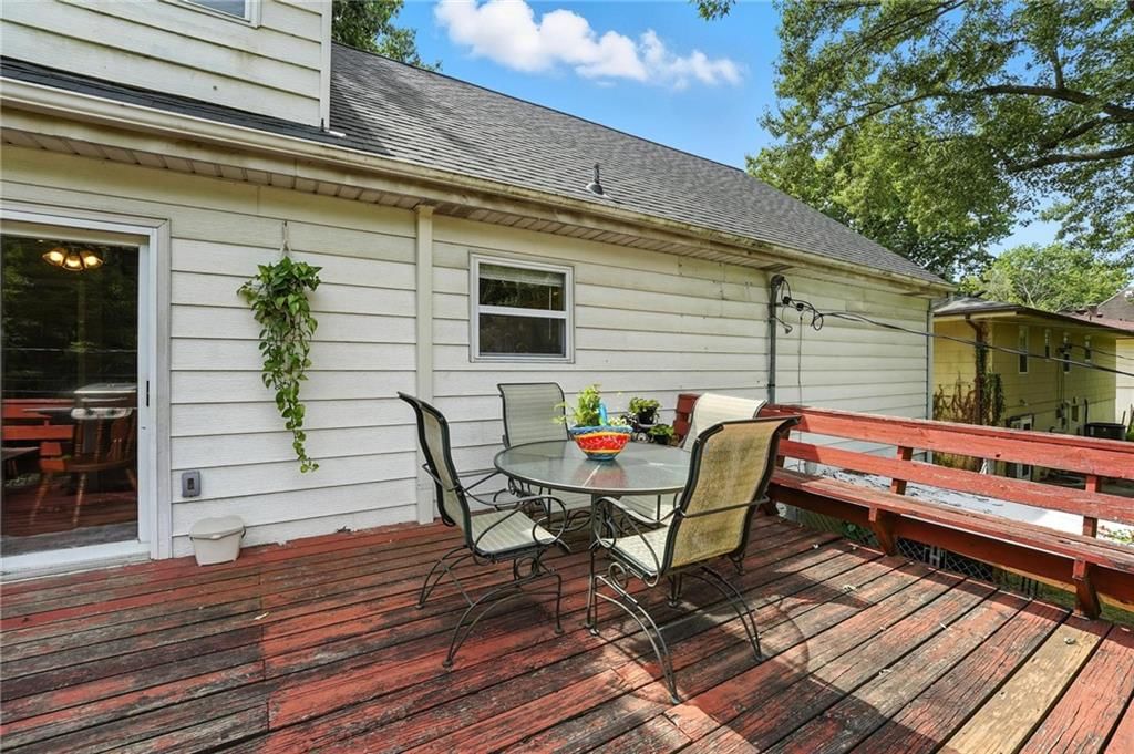 8012 NE 57th Street — photo 32